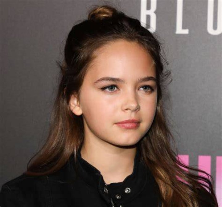 
Ryan Kiera Armstrong Sister Victoria Is A Dentist In The Making 