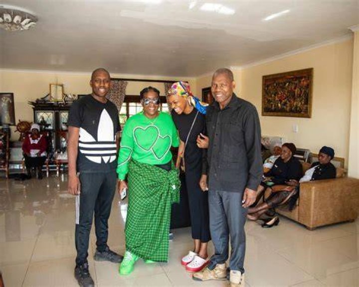 
Shauwn Mkhize Father: Is Dr Zweli Mkhize Her Father? 