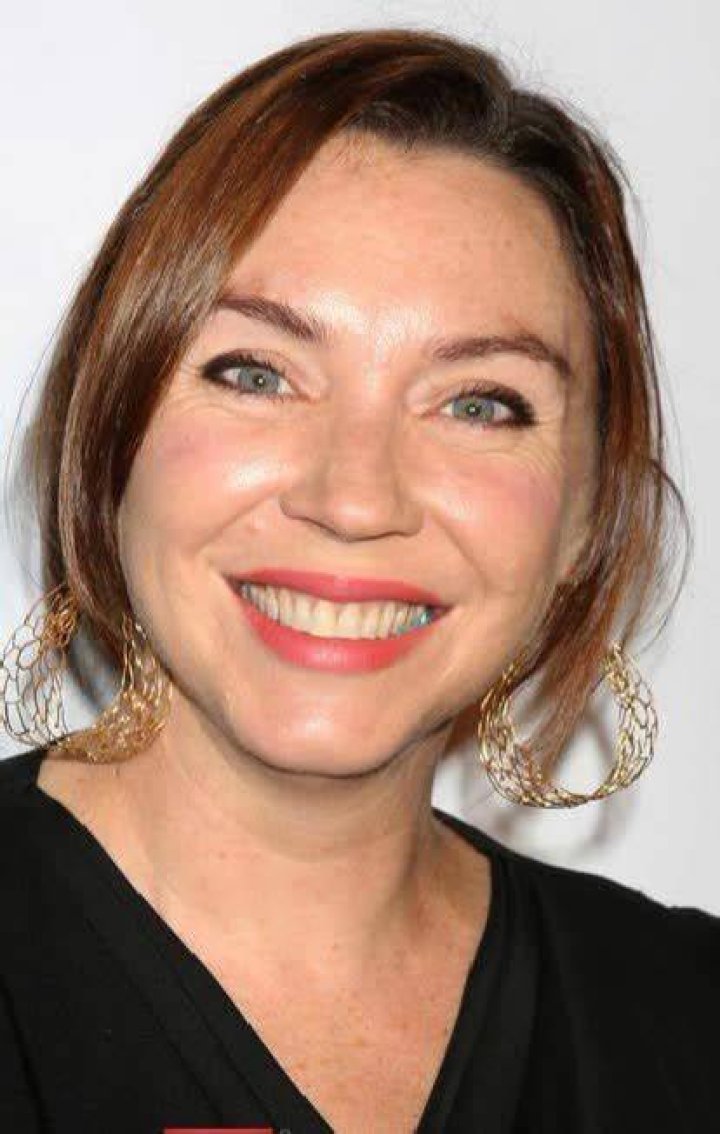 Stephanie Courtney Height, Weight, Net Worth, Age, Birthday, Wikipedia, Who, Instagram, Biography