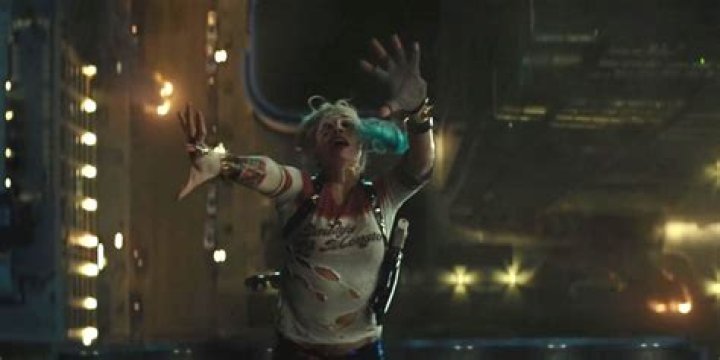 
Suicide Squad: What Really Happened In Joker/Harley Quinn Helicopter Scene 