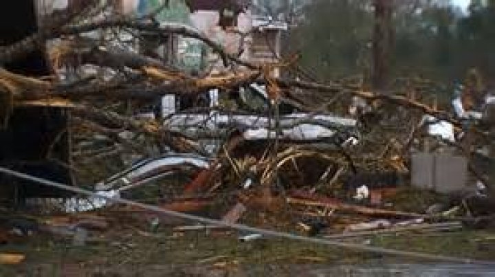 
Tornado hits Troup County, Georgia: Residents trapped under rubble, experience golf-ball-sized hail 