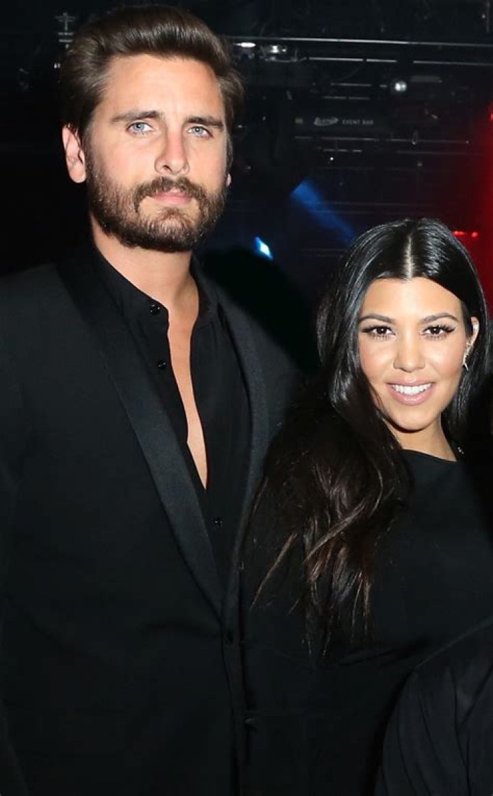 
Untwisting Scott Disick’s Relationship With Kourtney Kardashian and Bella Thorne 