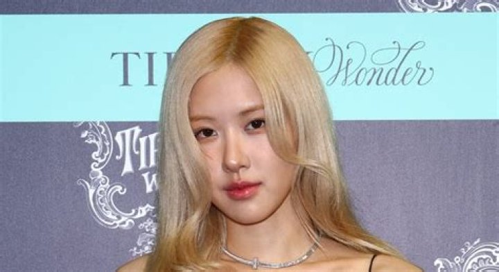 What bra size is Rosé?