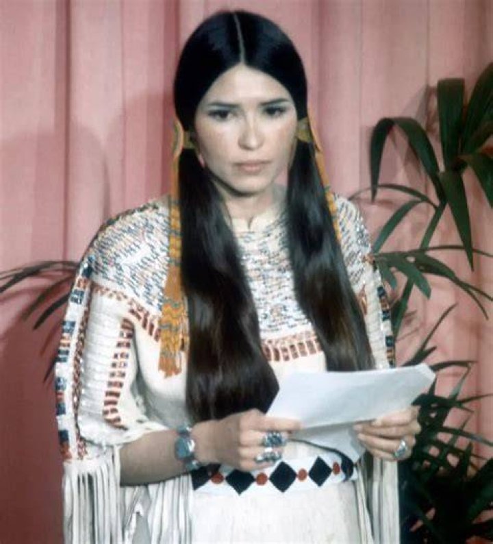 
What Happened To Sacheen Littlefeather – Where Is She Now? Details We Know About The Actress 