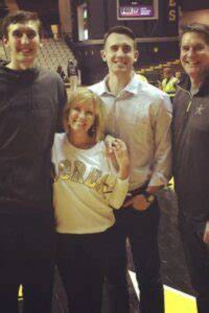 
Who are Luke Kornets Parents? Luke Kornet Biography, Parents Name, Nationality and More 