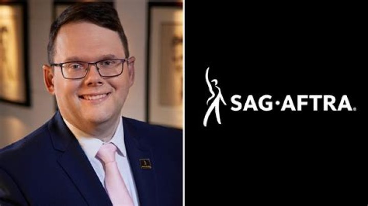 
Who is Duncan Crabtree-Ireland, chief negotiator for SAG-AFTRA? 