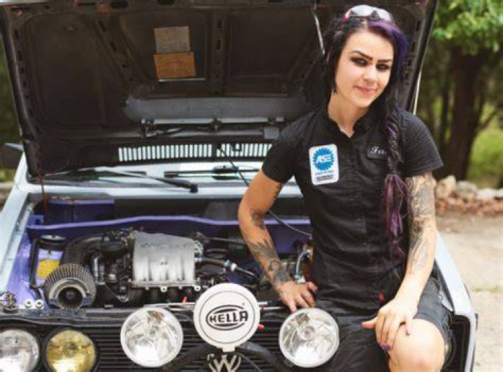 Who is Faye Hadley from ‘All Girls Garage’? Husband, Net Worth