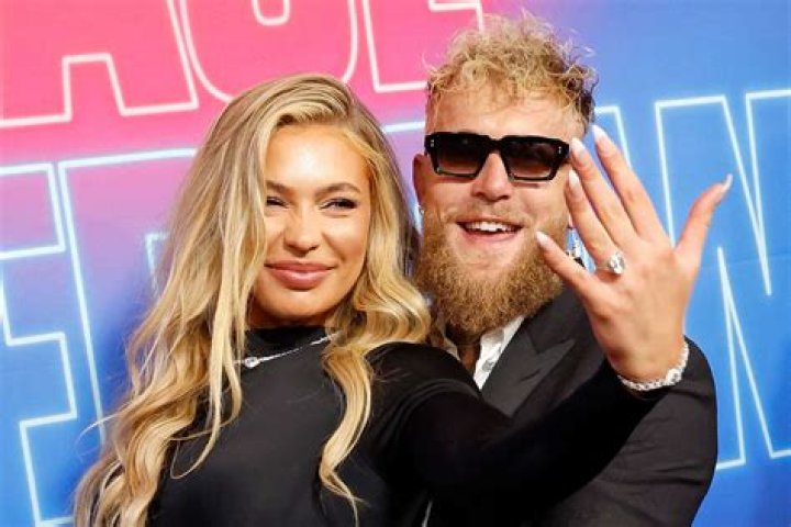 
Who is Jutta Leerdam, Jake Paul was seen kissing during Miami date? 