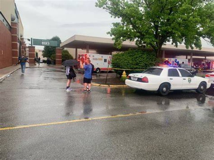 
Who Is Mark Tillbrey In Greenwood Park Mall Shooting? 16 Year Old Boy Helps Other Kids To Escape 