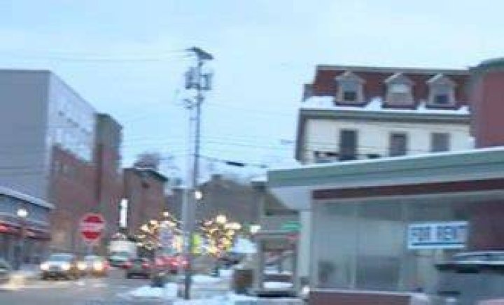 
Who is Quinton Lockett-Simmonds? Shooting in St. Albans leaves man critically injured, suspect at large 