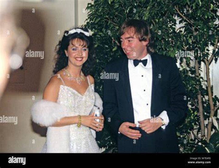 Who Is Sarah Brightman Married To Now? Husband 2022 – Why Can’t She Have Children?