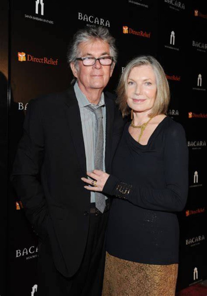 
Who Is Susan Sullivan Husband Connell Cowan? Kids Family And Net Worth 