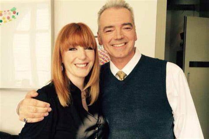 
Who Is Yvette Fielding’s Husband Karl Beattie? 