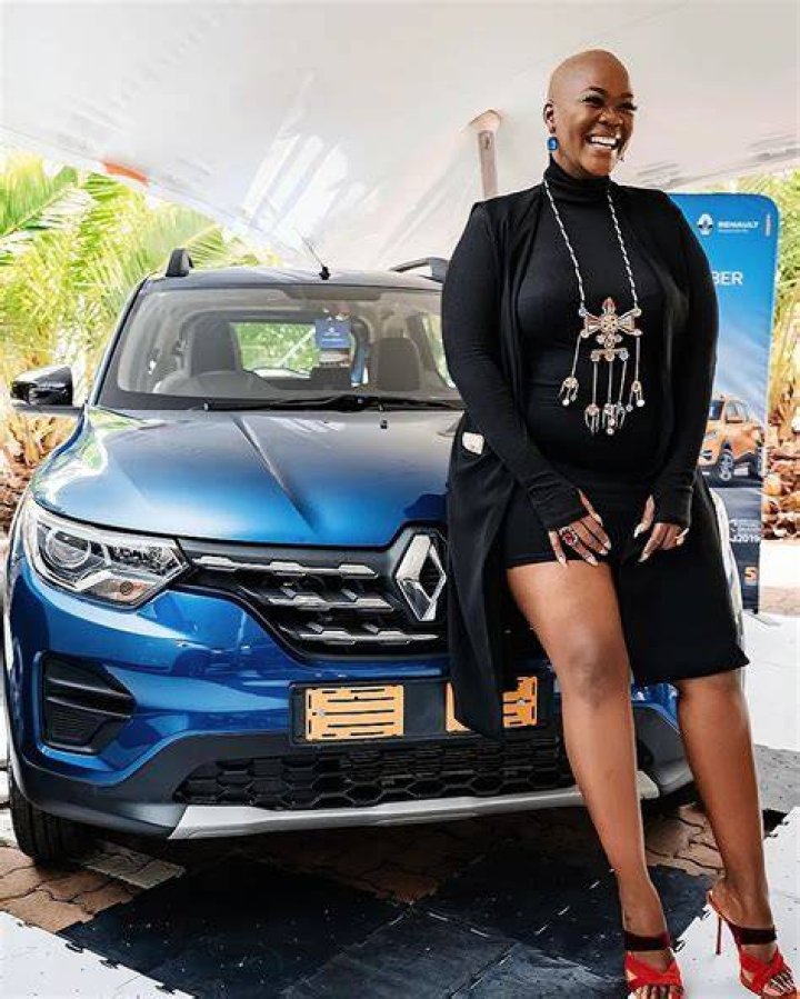 Zikhona Sodlaka Height, Weight, Net Worth, Age, Birthday, Wikipedia, Who, Nationality, Biography